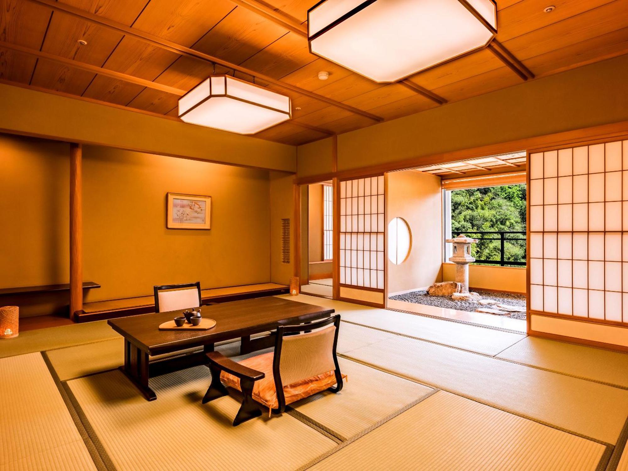 Ooedo Onsen Monogatari Premium Saiki Bekkan Misasa ภายนอก รูปภาพ