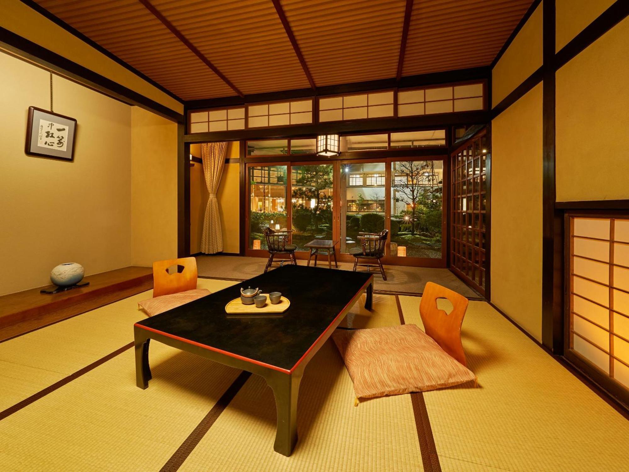 Ooedo Onsen Monogatari Premium Saiki Bekkan Misasa ภายนอก รูปภาพ