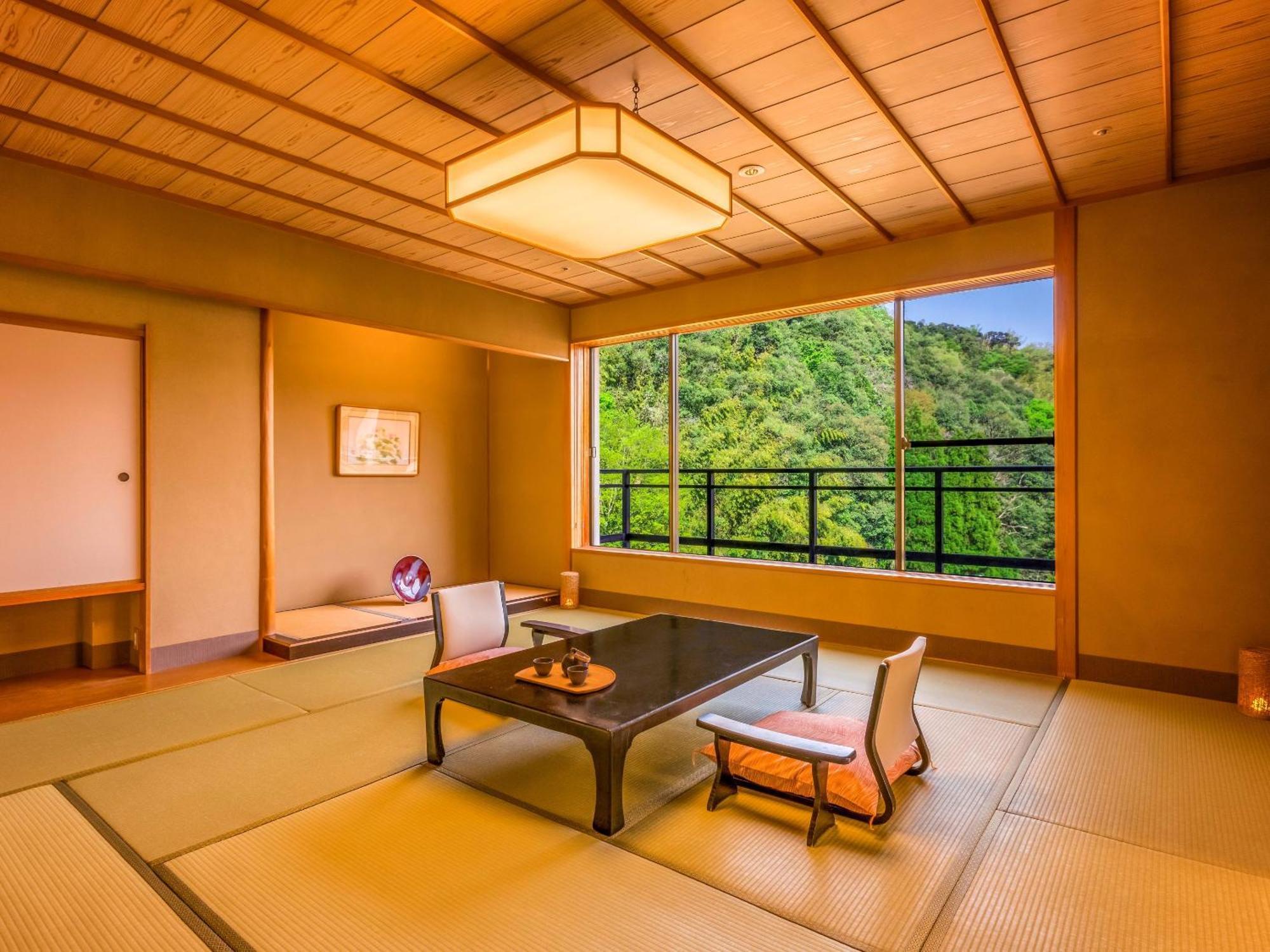 Ooedo Onsen Monogatari Premium Saiki Bekkan Misasa ภายนอก รูปภาพ